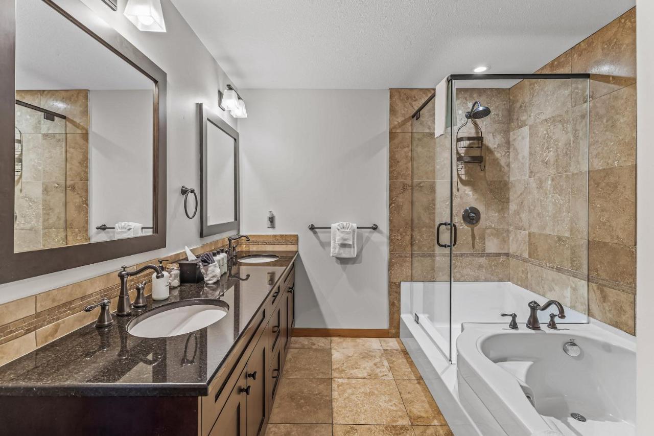 3 Bedroom Condo By Canadian Rockies Vacation Rentals Канмор Экстерьер фото